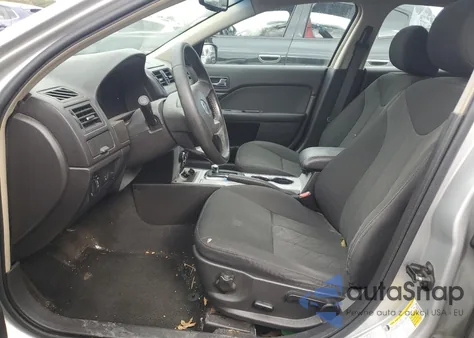 2010 Mercury Milan from USA, damaged, VIN 3MEHM0HA3AR665737